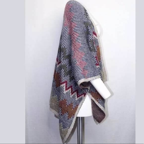 Love Marks Poncho Small Open Cardigan Shawn Chevron Multicolored BOHO - Picture 4 of 6